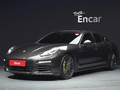 2014 Porsche Panamera