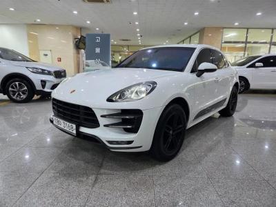 2015 Porsche Macan