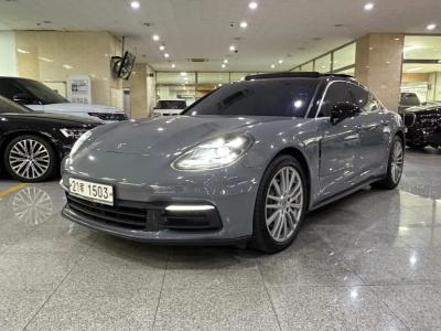 2017 Porsche Panamera