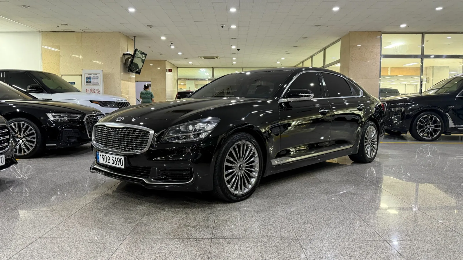 2019 Kia K9