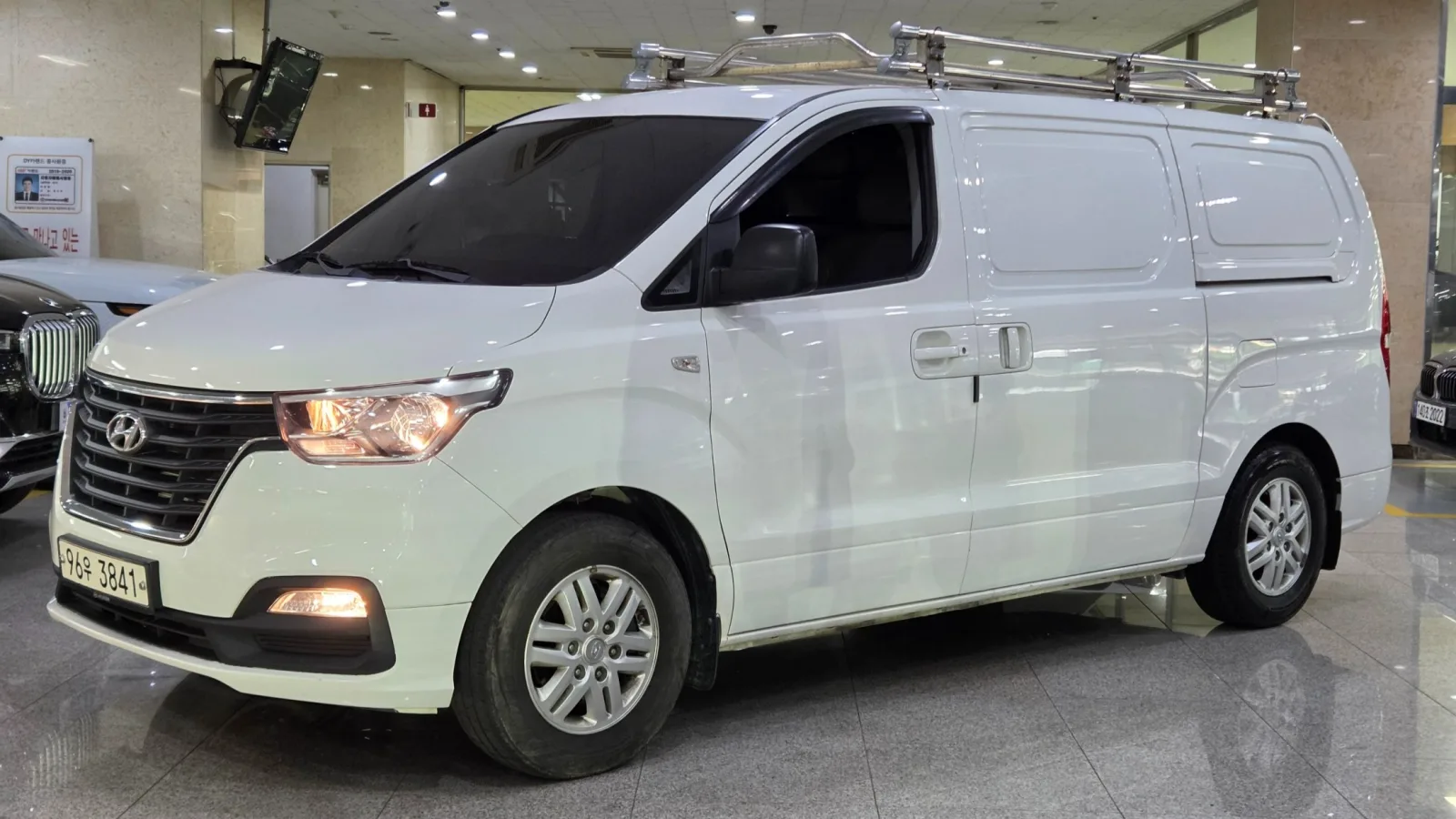 2021 Hyundai Starex