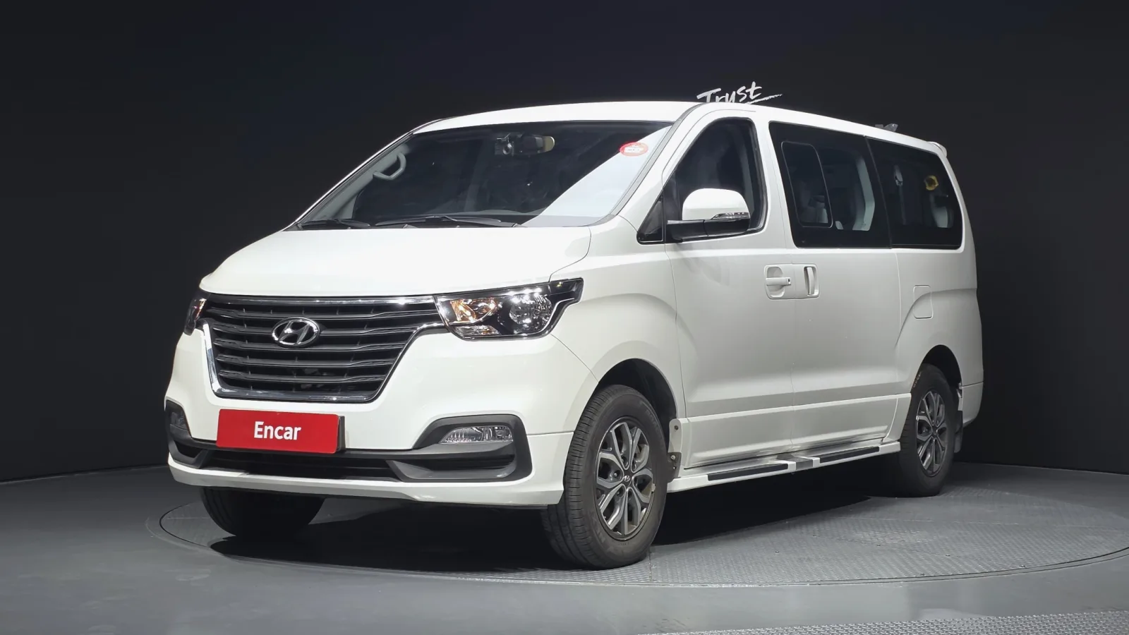 2019 Hyundai Starex