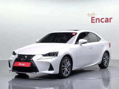 2017 Lexus IS