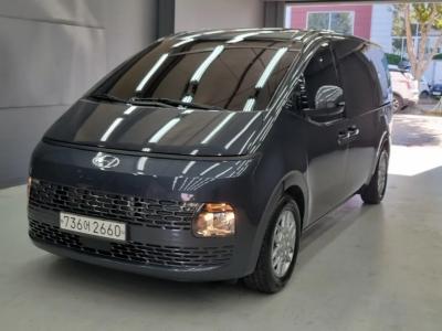 2022 Hyundai Staria