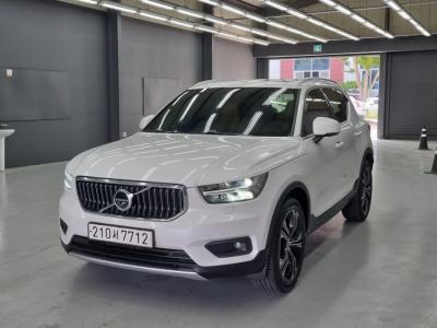 2021 Volvo XC40