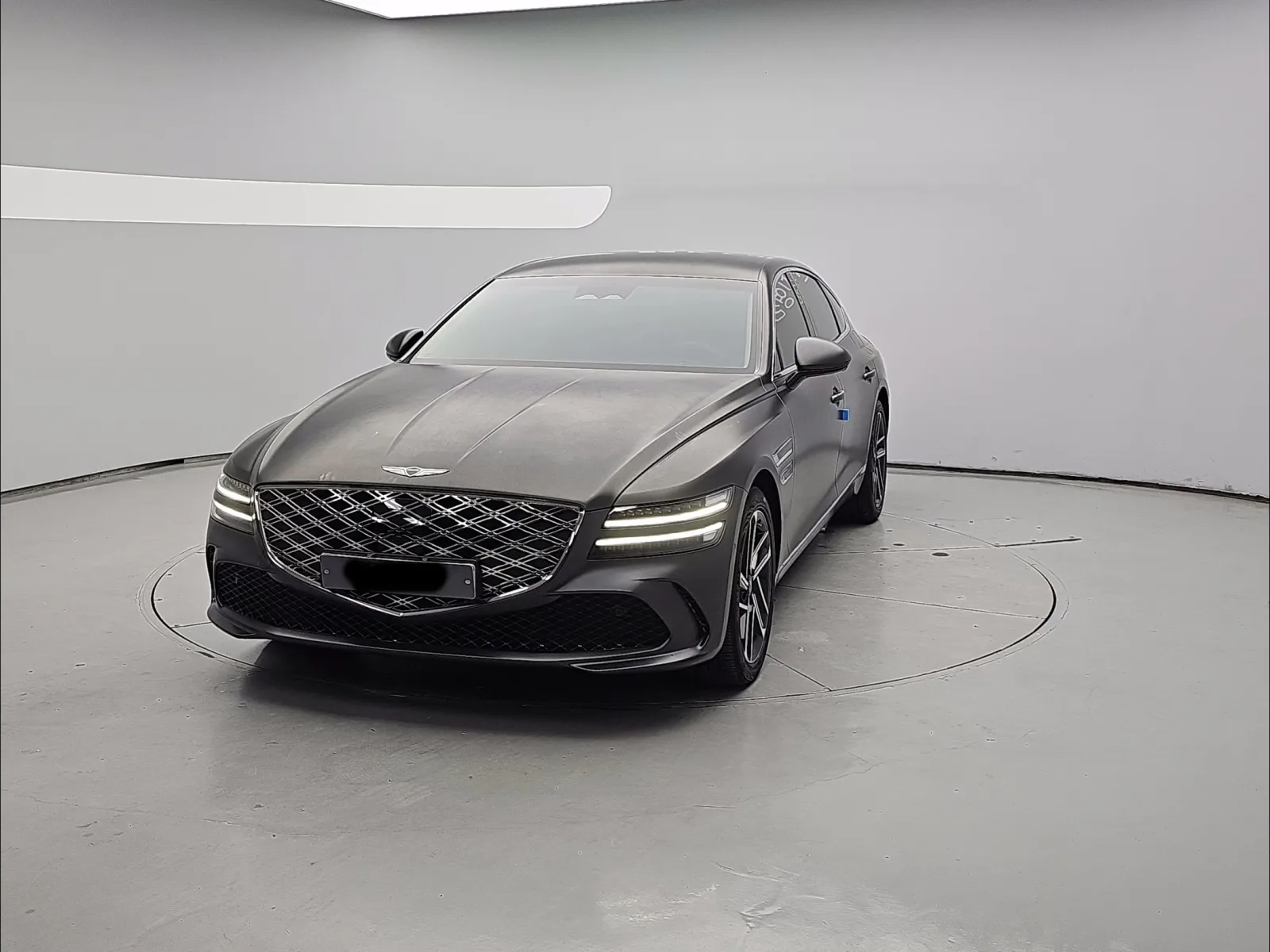 2025 Genesis G80