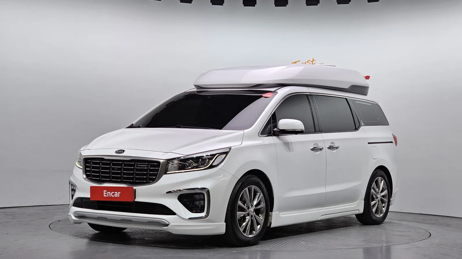 2019 Kia Carnival