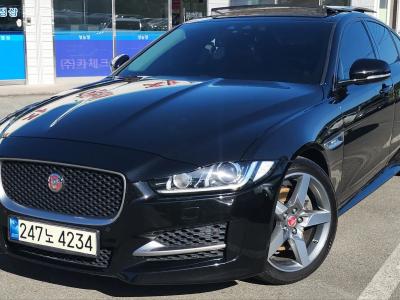 2017 Jaguar XE
