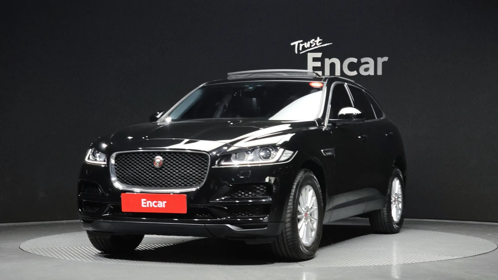 2017 Jaguar F-PACE