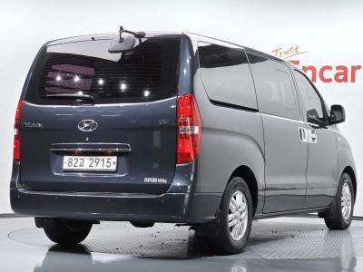 2018 Hyundai Starex