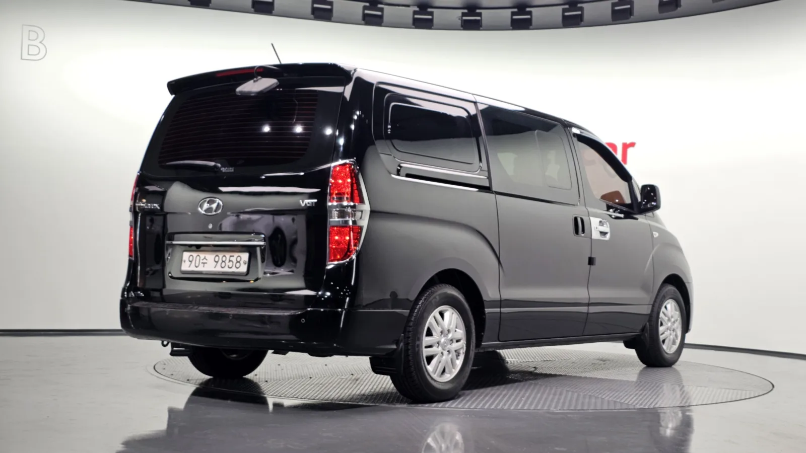 2016 Hyundai Starex