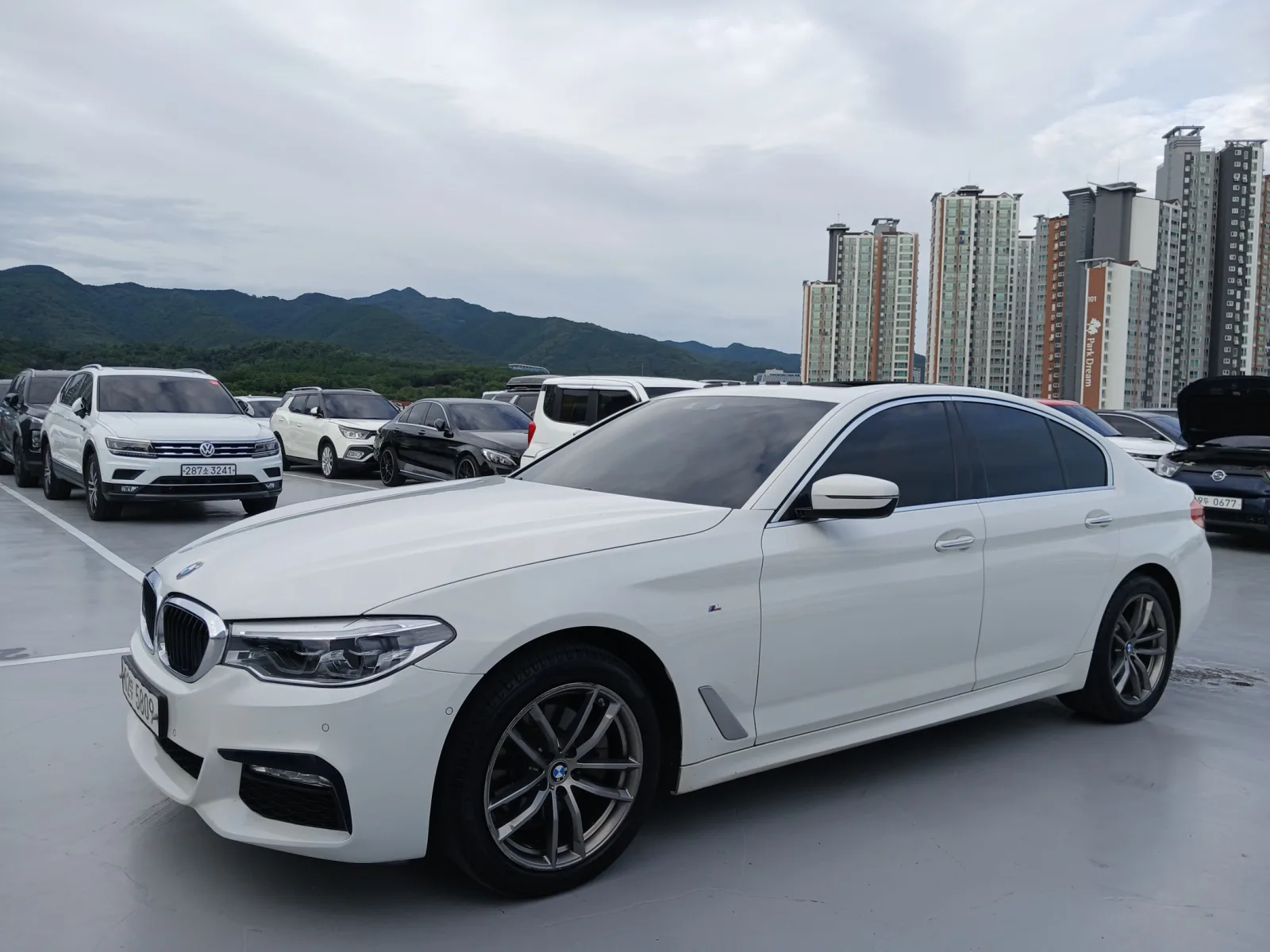 2018 BMW 5-Series