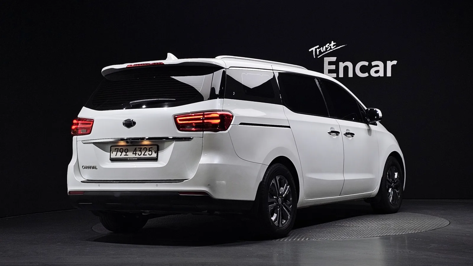 2020 Kia Carnival