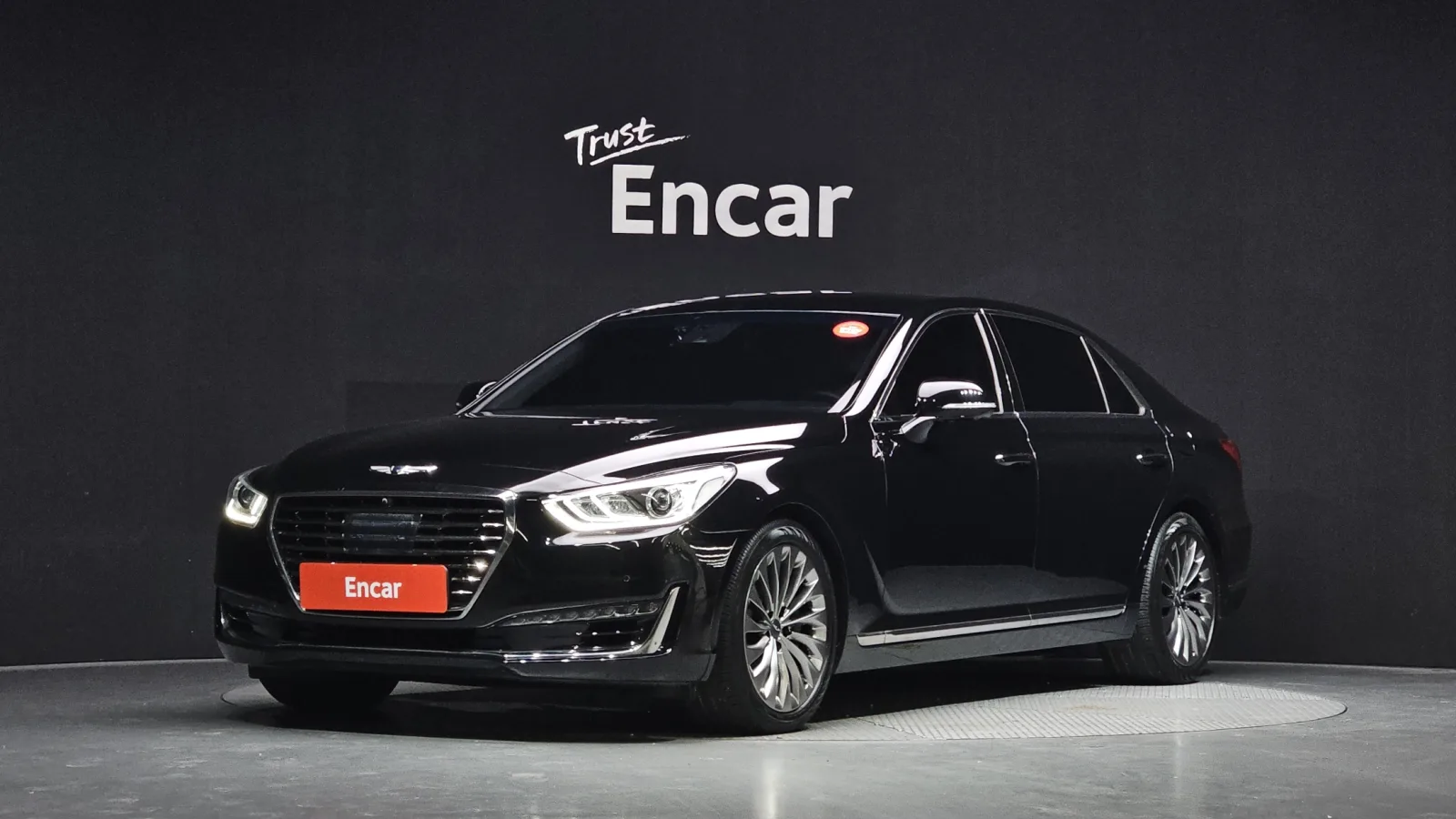 2016 Genesis EQ900