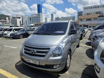 2017 Hyundai Starex