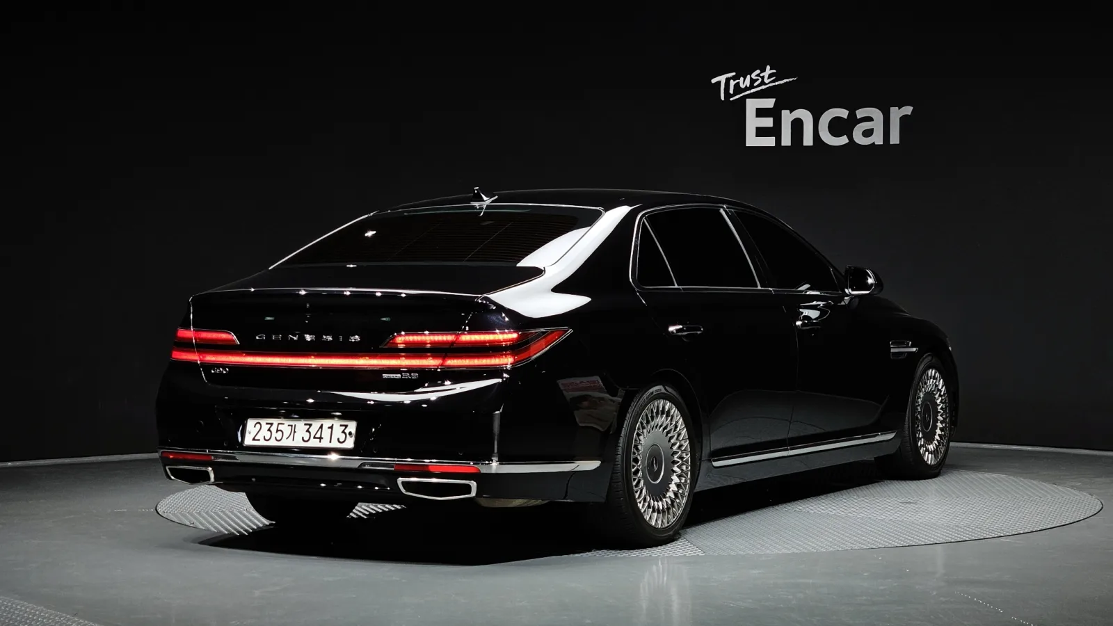 2020 Genesis G90