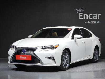 2017 Lexus ES