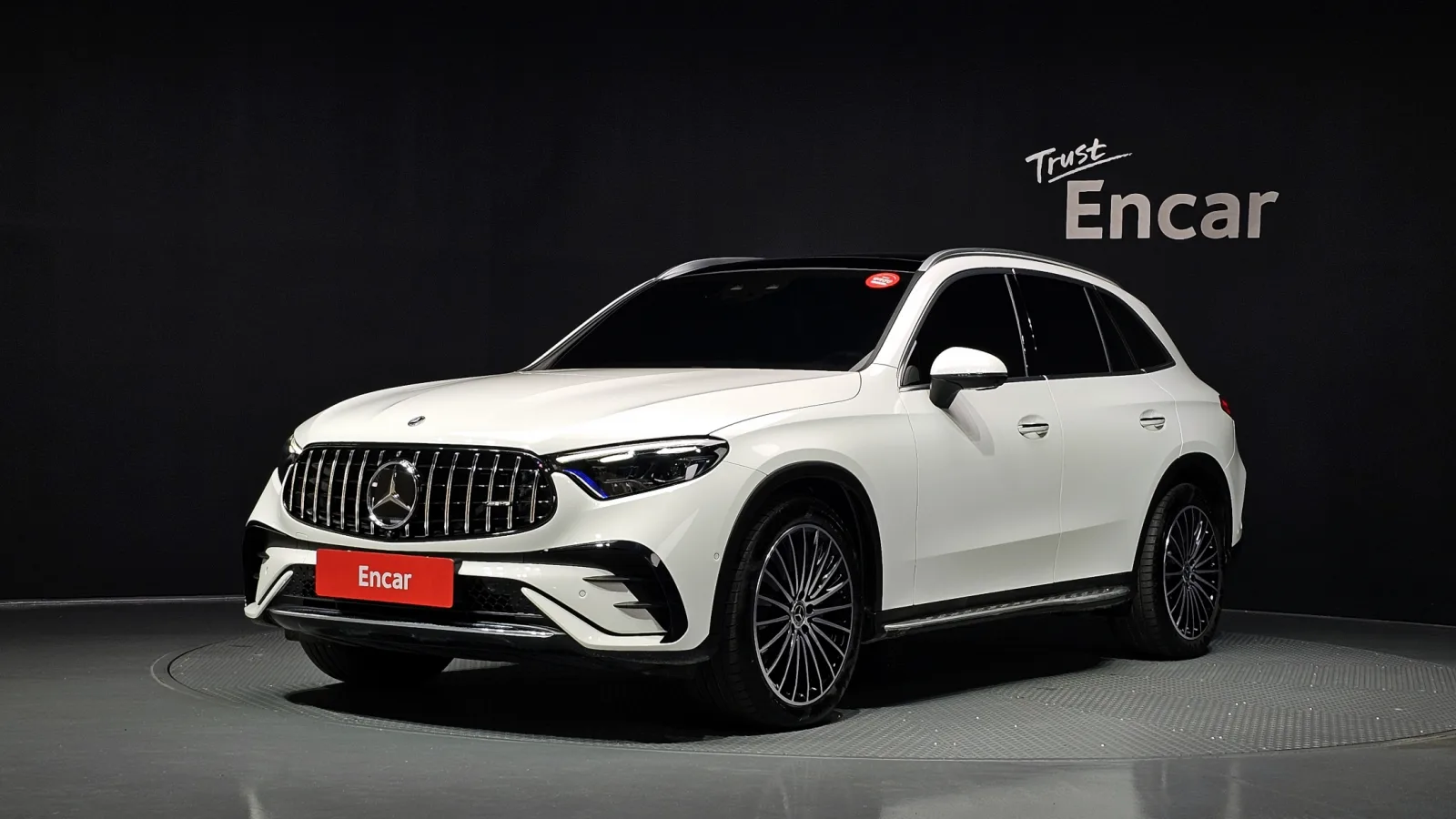 2025 Mercedes-Benz GLC-Class