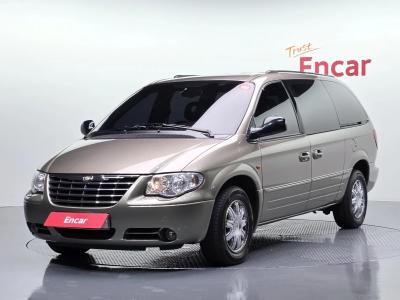 2004 Chrysler Grand Voyager