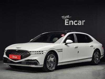 2022 Genesis G90