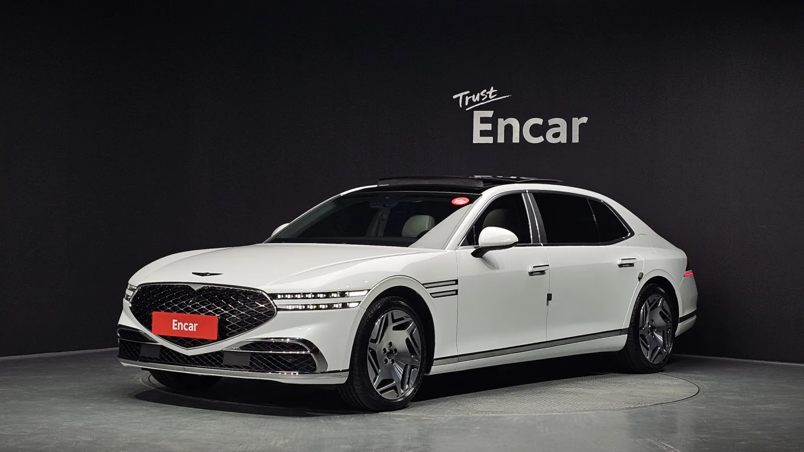 2022 Genesis G90