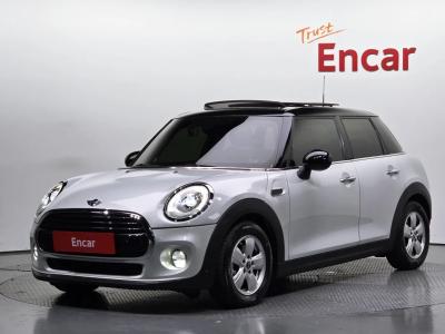 2015 MINI Cooper