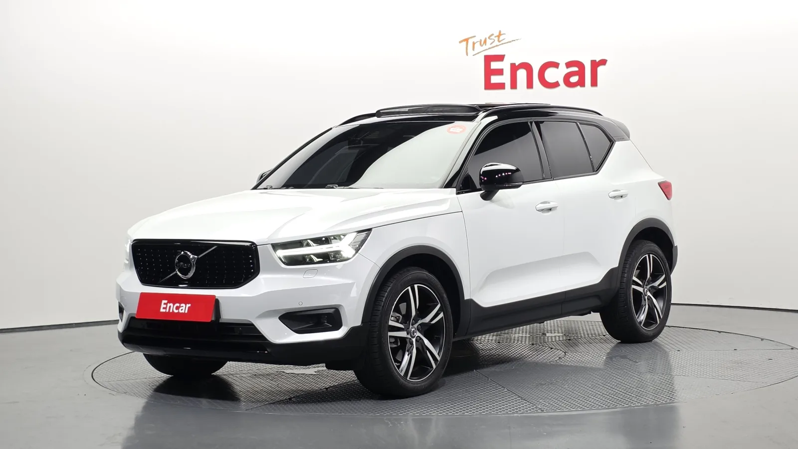 2020 Volvo XC40