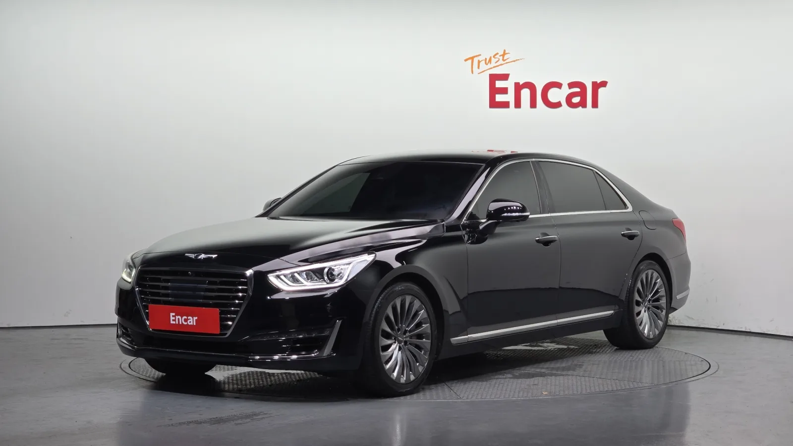 2016 Genesis EQ900