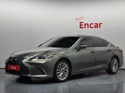 2019 Lexus ES