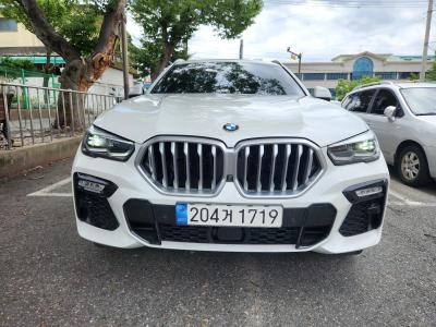 2021 BMW X6