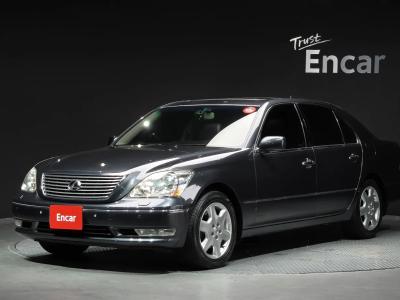 2004 Lexus LS