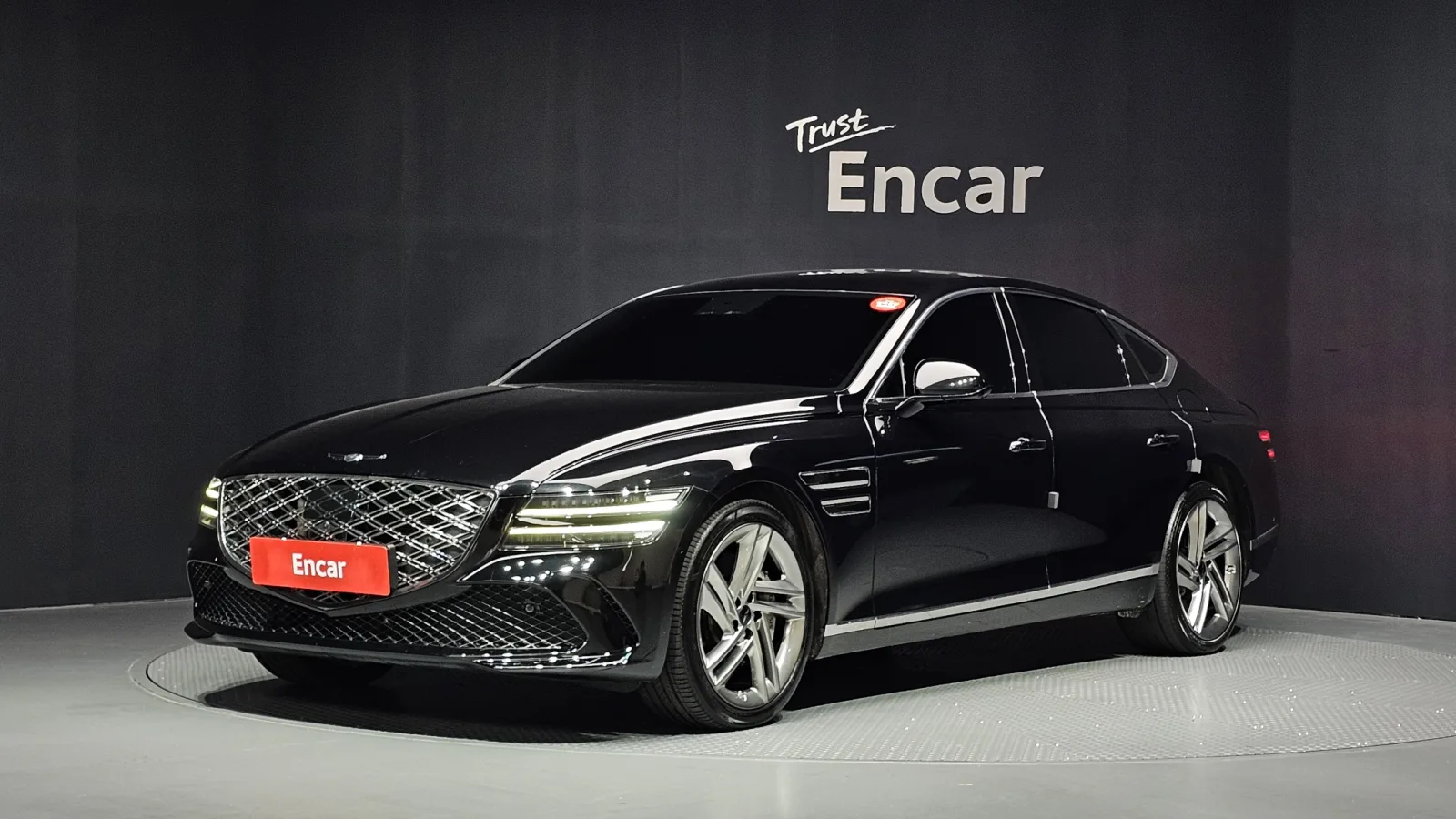 2025 Genesis G80