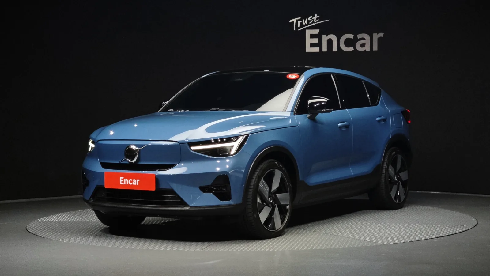2024 Volvo C40