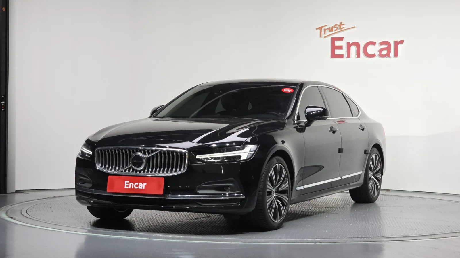 2022 Volvo S90