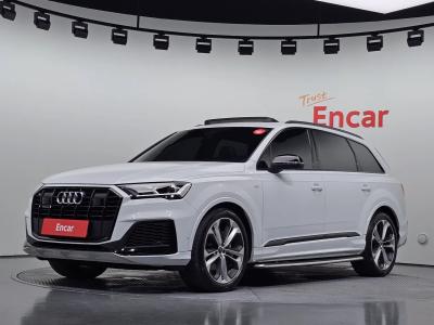 2022 Audi Q7