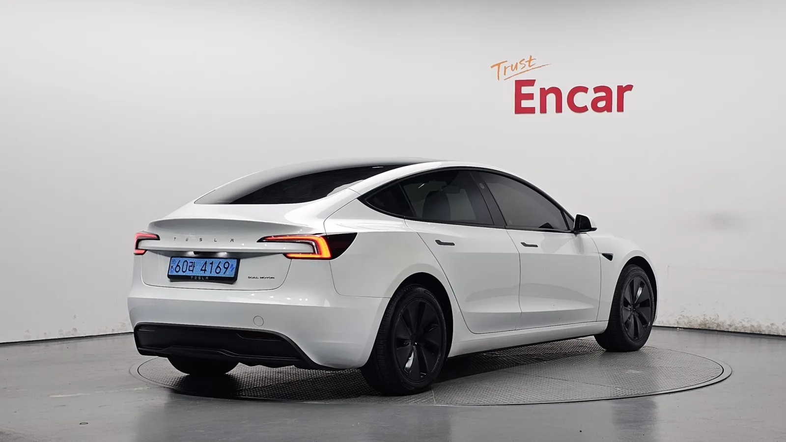 2024 Tesla Model 3
