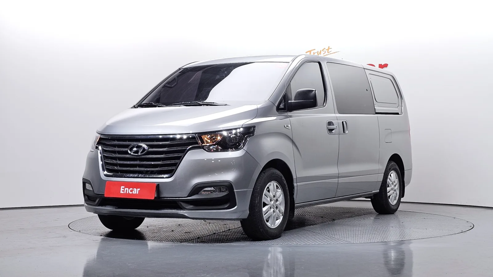 2019 Hyundai Starex