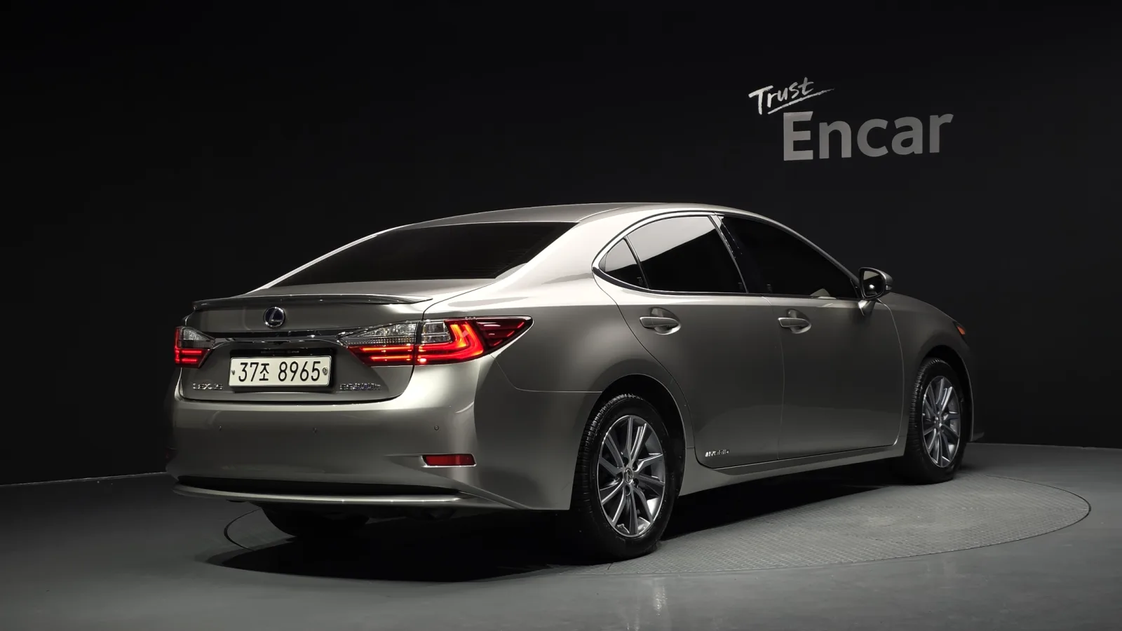 2018 Lexus ES