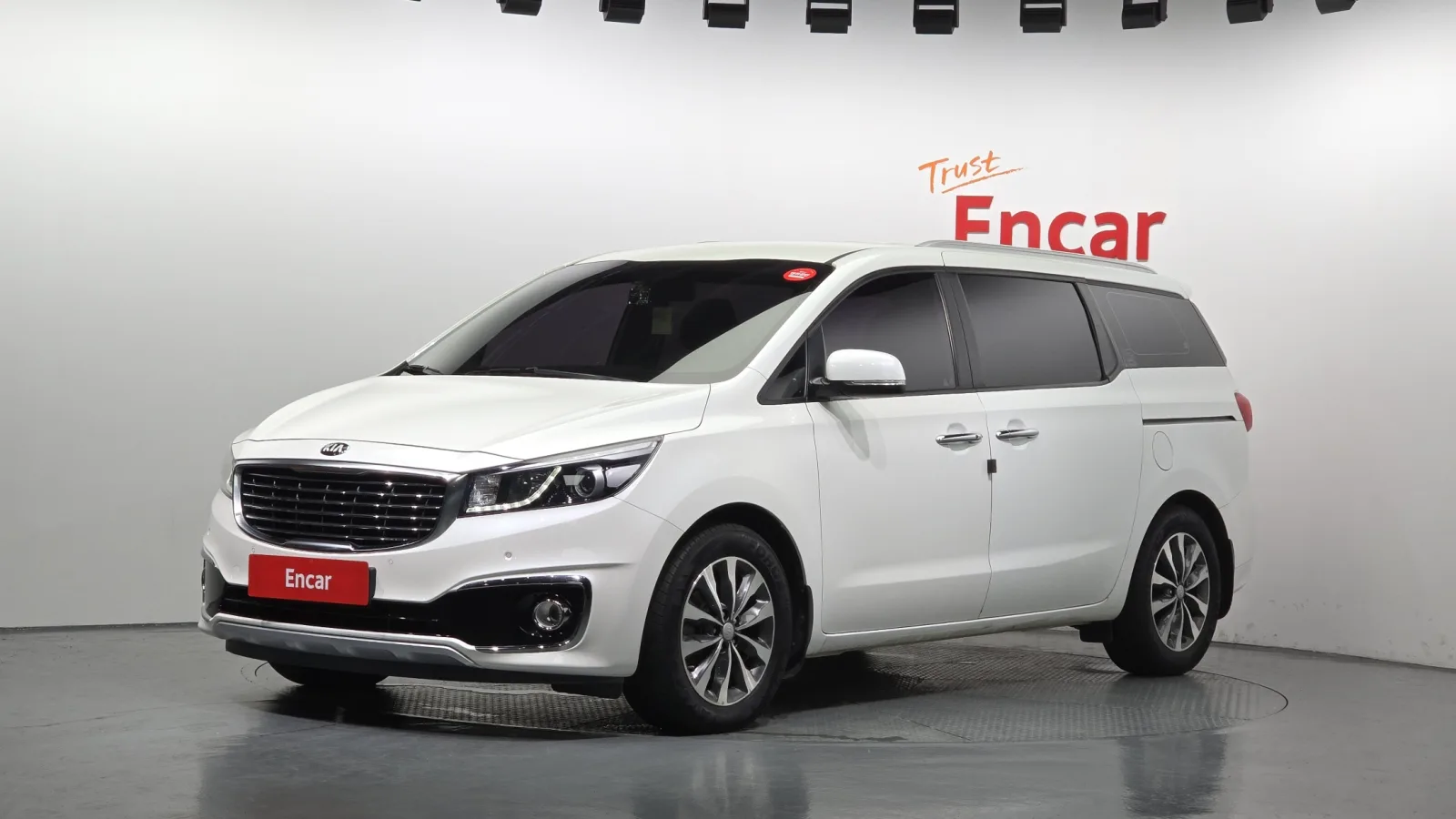 2017 Kia Carnival