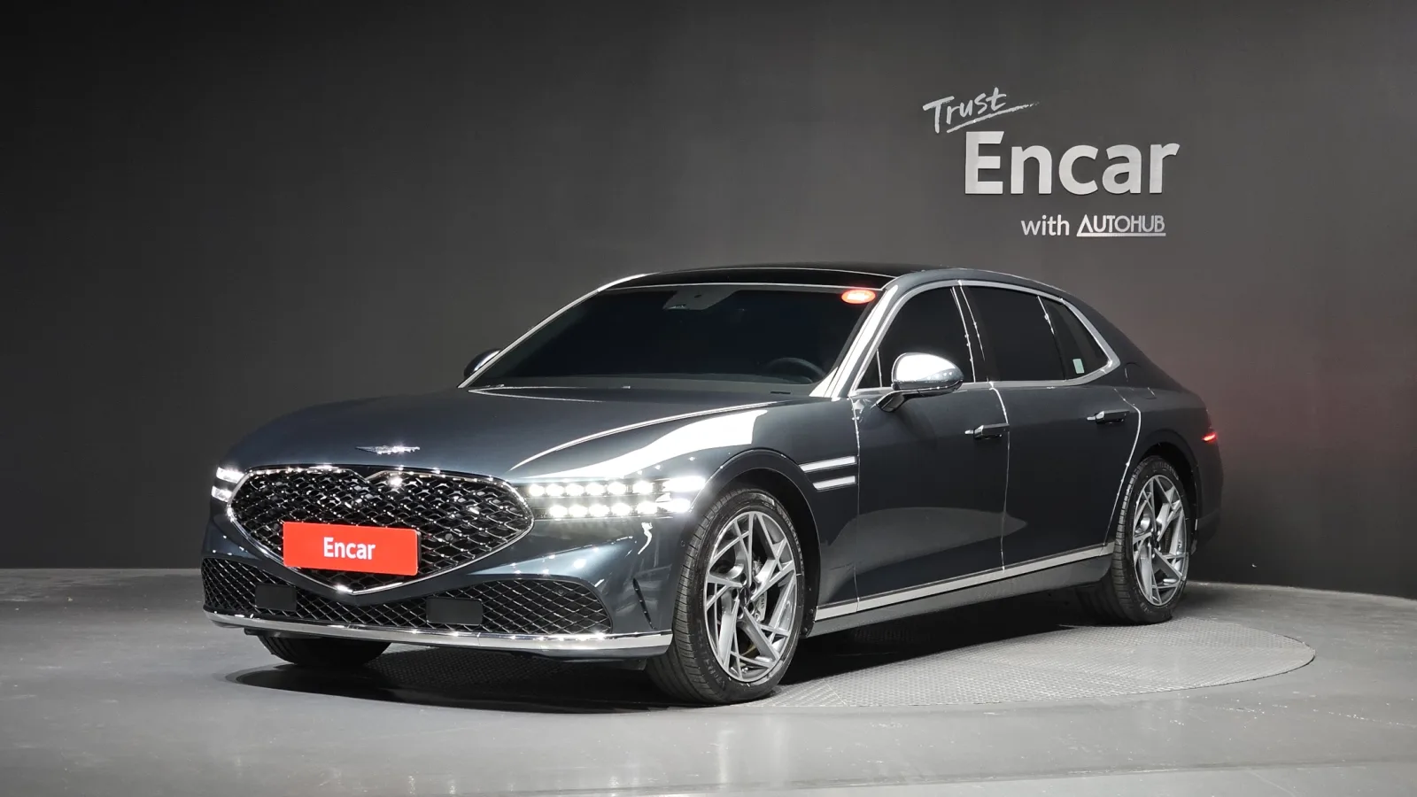 2025 Genesis G90