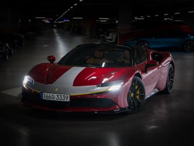 2023 Ferrari SF90