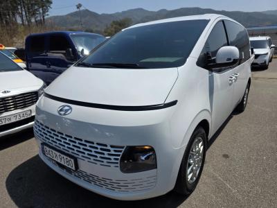 2023 Hyundai Staria