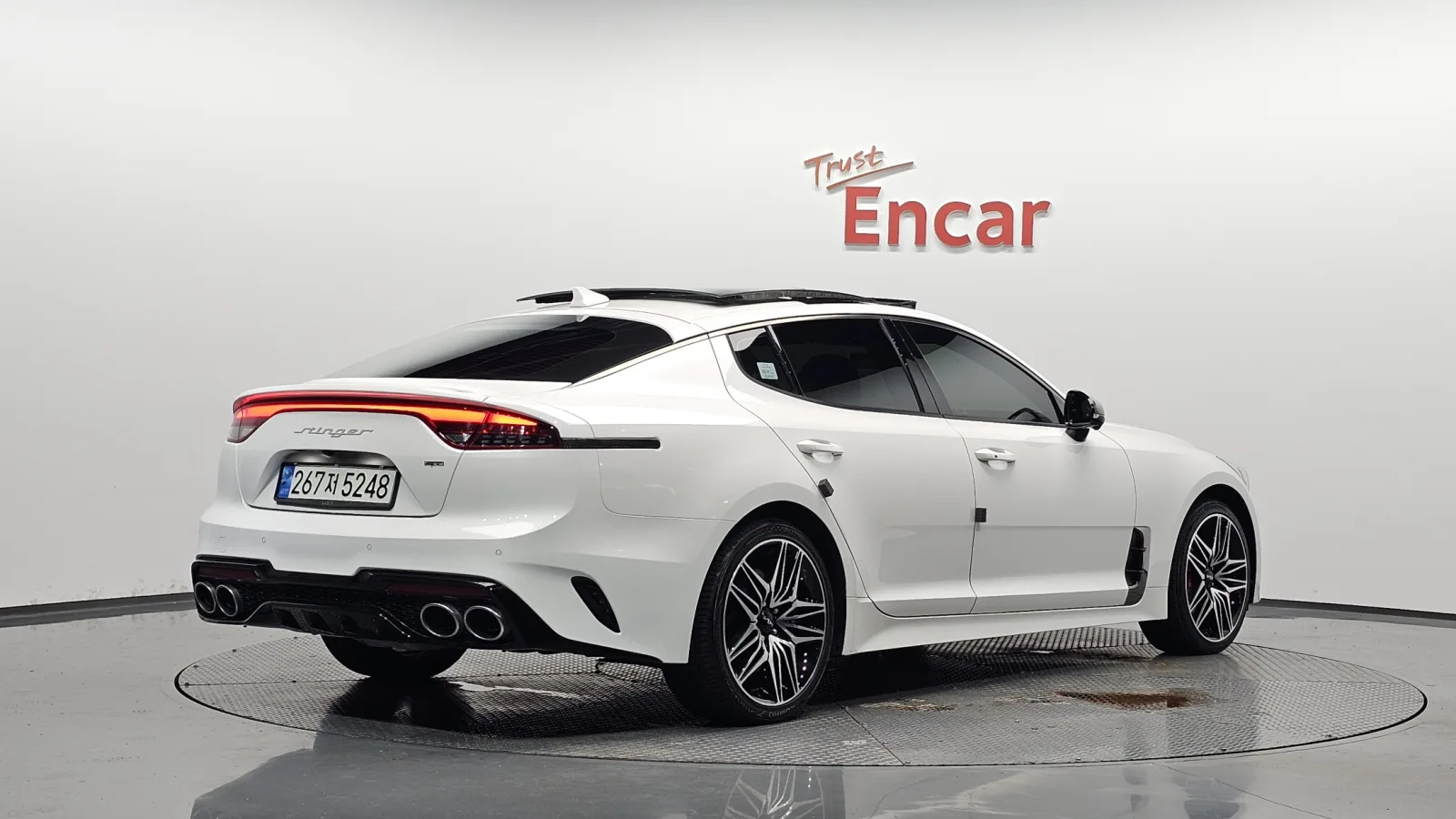 2023 Kia Stinger