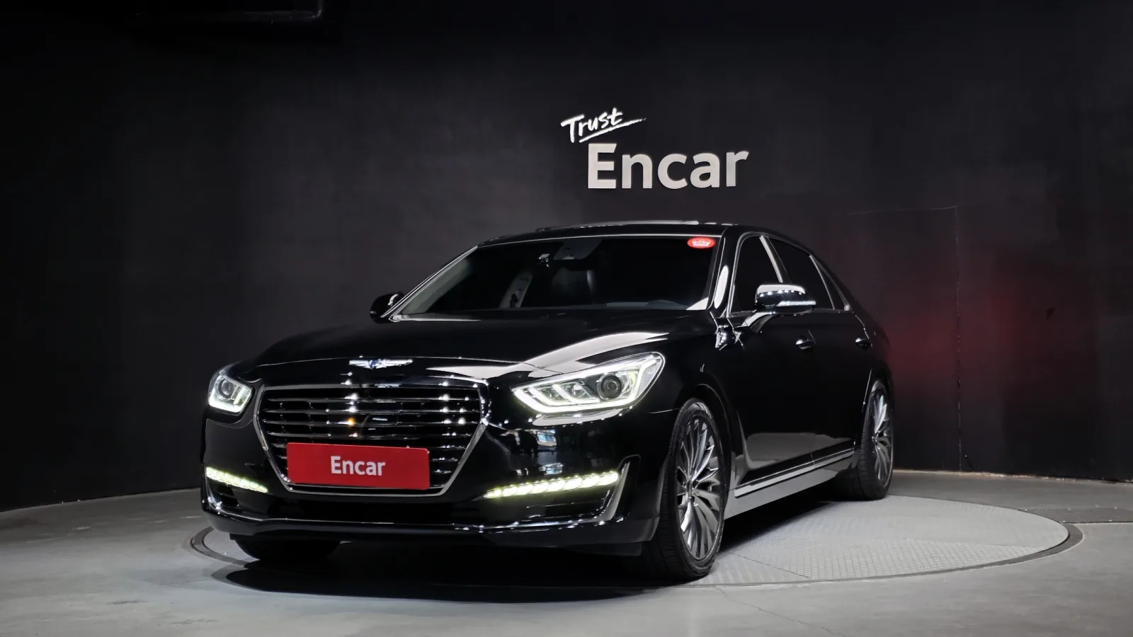 2016 Genesis EQ900
