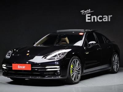 2023 Porsche Panamera