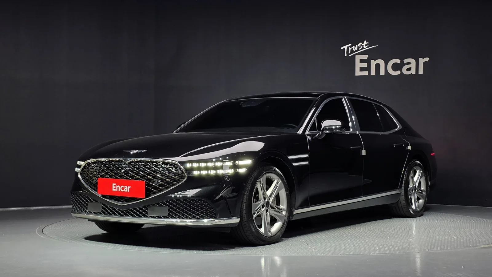 2022 Genesis G90