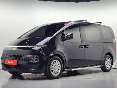 2022 Hyundai Staria