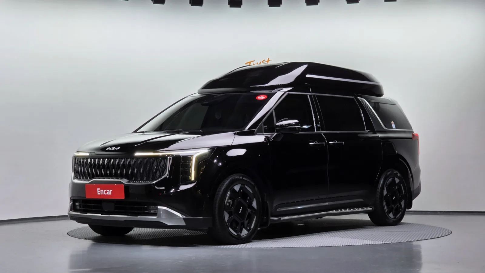 2025 Kia Carnival