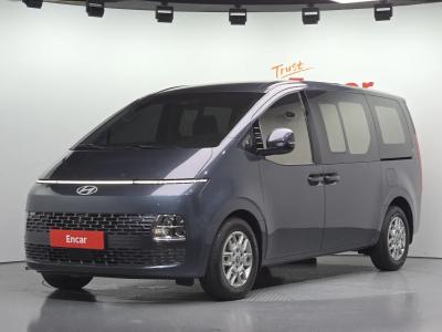 2025 Hyundai Staria