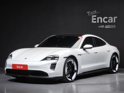 2022 Porsche Taycan
